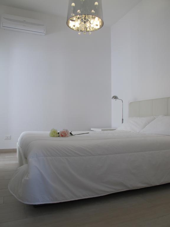 Penthouse Santa Croce Apartment Lecce Phòng bức ảnh
